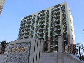 鸿泰湖滨公馆