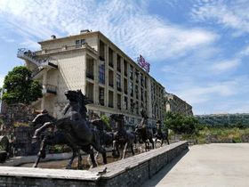 桃李春风景苑