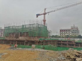 诗蓝明月